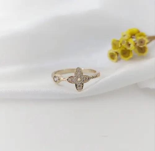 ANEL FLOR DE LUZ BANHADO A OURO 18K
