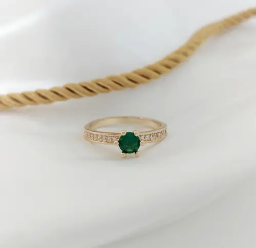 ANEL ESMERALDA IMPERIAL BANHADA A OURO 18K