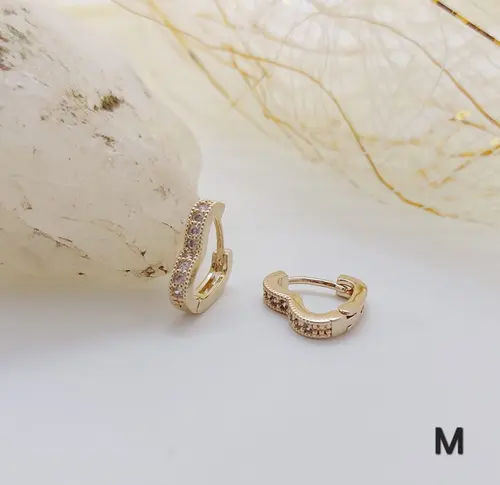 Brinco Argola Coração Contorno Banhado a Ouro 18K