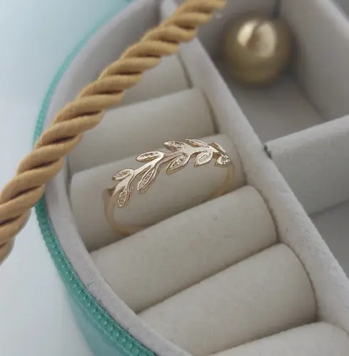 ANEL AURORA FOLHAGEM BANHADO A OURO 18K