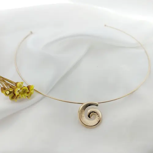 CHOKER ARO CARACOL BANHADO A OURO 18K