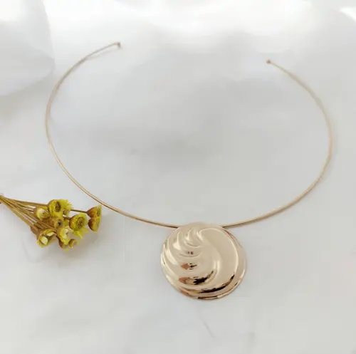 CHOKER ARO DOURADO ORBITAL BANHADA A OURO 18K