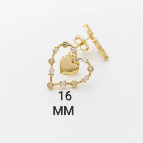 Brinco Coração Vazado com Zircônias e Detalhe Central Banhado a Ouro 18K