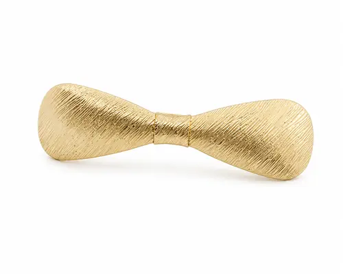 BICO DE PATO LAÇO CLÁSSICO TEXTURIZADO BANHADO A OURO 18K