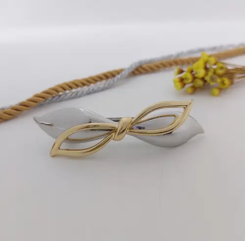 BICO DE PATO DUO LEAF ELEGANCE BANHADO A OURO 18K