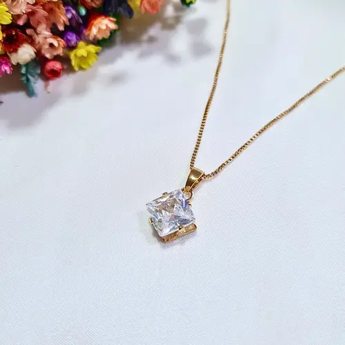 COLAR PONTO DE LUZ QUADRADO BANHADO A OURO 18K