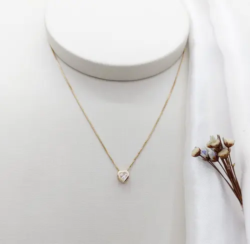 CHOKER CORAÇÃO CRISTAL BANHADA A OURO 18K