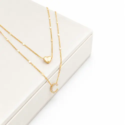 COLAR DUPLO CORAÇÃO CRAVEJADO/INICIAL BANHADO A OURO 18K