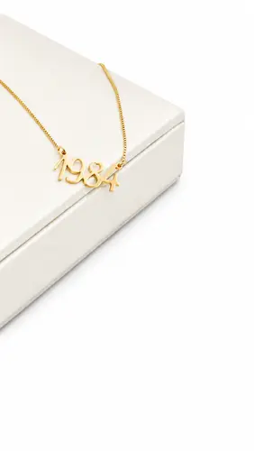 COLAR DATA DO ANO BANHADO A OURO 18K