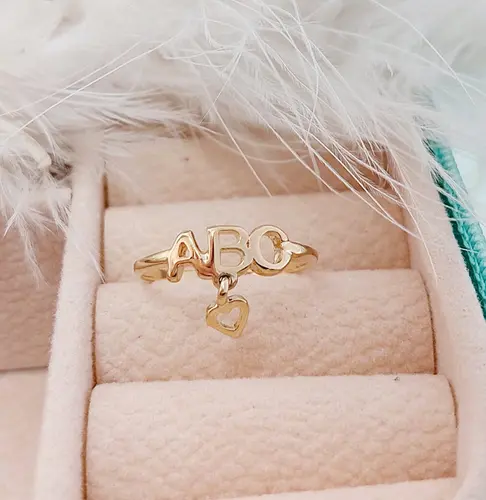 ANEL INITIAL HEART BANHADO A OURO 18K