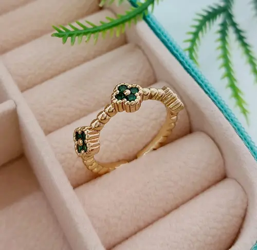 ANEL TREVO JARDIM ESMERALDA BANHADO A OURO 18K