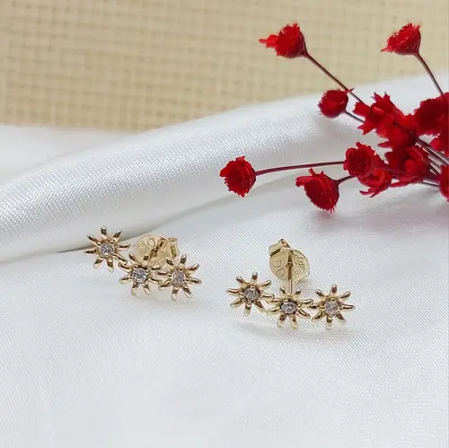 BRINCO ESTRELA CELINE BANHADO A OURO 18K
