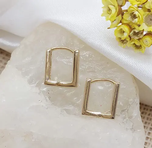 ARGOLA OPALINE BANHADA A OURO 18K