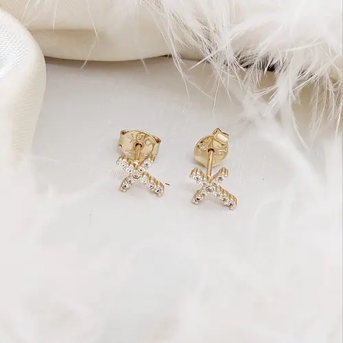 BRINCO CRUZ ESSENZA P BANHADO A OURO 18K