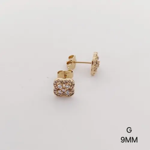 Brinco flor G banhado a ouro 18k