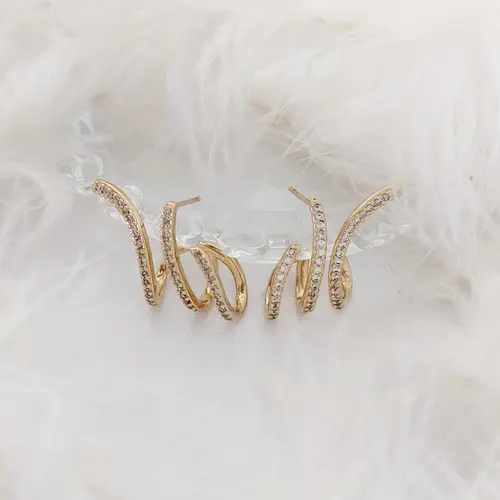 Brinco banhado a ouro 18k