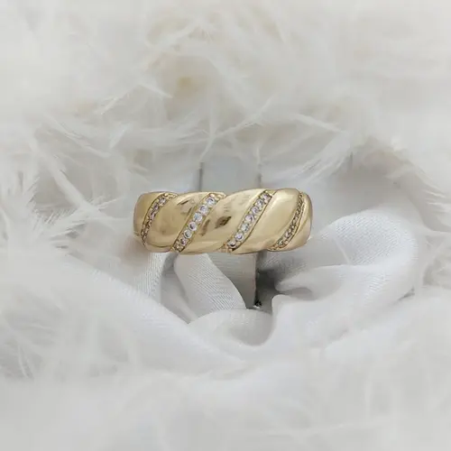 Anel ondas crav. banhado a ouro 18k