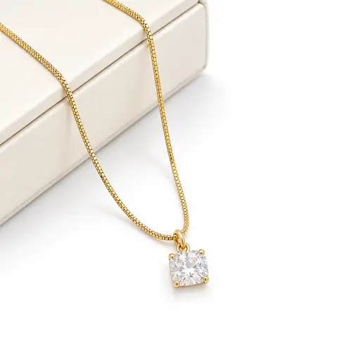 CHOKER PINGENTE ALICE BANHADO A OURO 18K