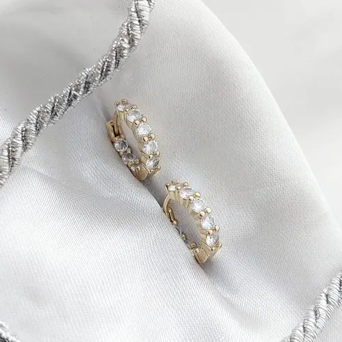 Argola Brilho Contínuo Média Banhado a Ouro 18K