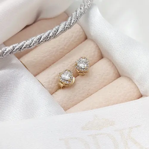 BRINCO MONARCH BANHADO A OURO 18K