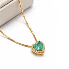 Colar coração verde água banhado a ouro 18k