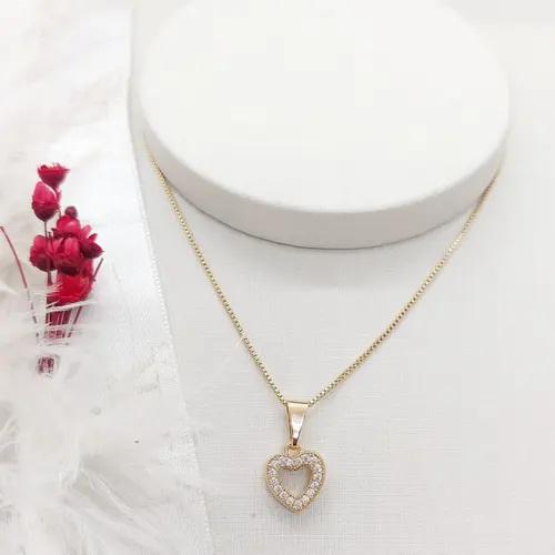 COLAR CORAÇÃO VAZADO BANHADO A OURO 18K
