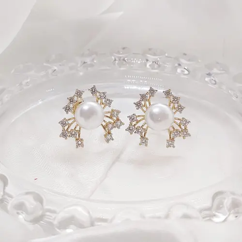 BRINCO PEROLAS DO ENCANTO BANHADO A OURO 18K