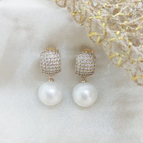 BRINCO PÉROLA ROYALLE BANHADO A OURO 18K