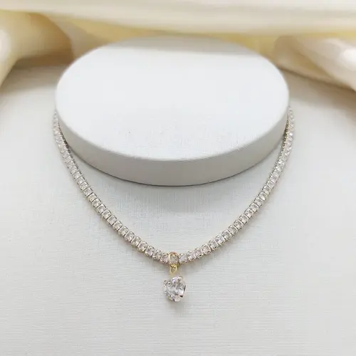 CHOKER CRAVEJADA BANHADA A OURO 18K