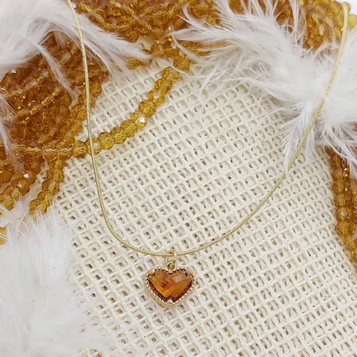 Choker coração marrom banhada a ouro 18k
