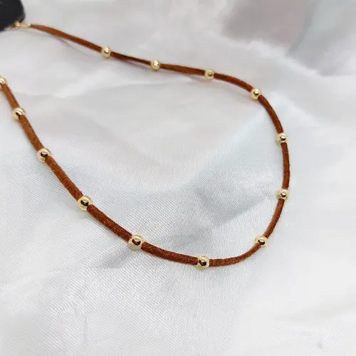 CHOKER COURINE COM BOLAS BANHADO A OURO 18K