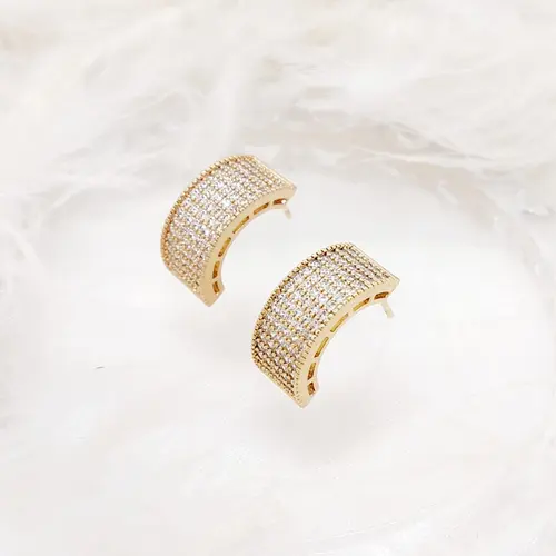 BRINCO ARGOLA MINIMAL BANHADO A OURO 18K