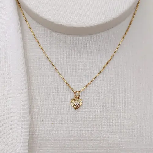 CHOKER CORAÇAO TEXTURIZADO BANHADO A OURO 18K