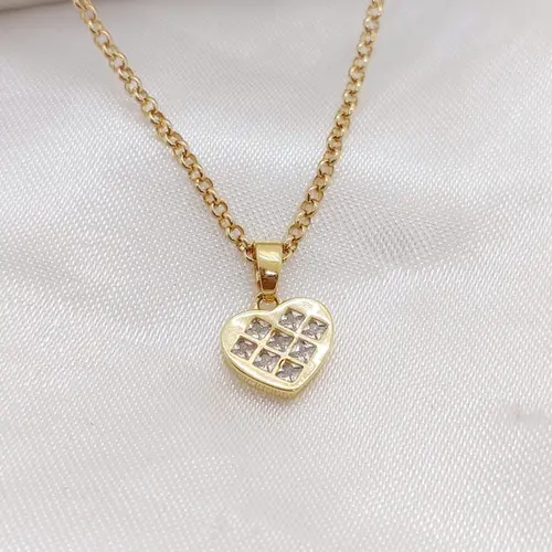 CHOKER  CORAÇÃO EM GRADE BANHADO A OURO 18K