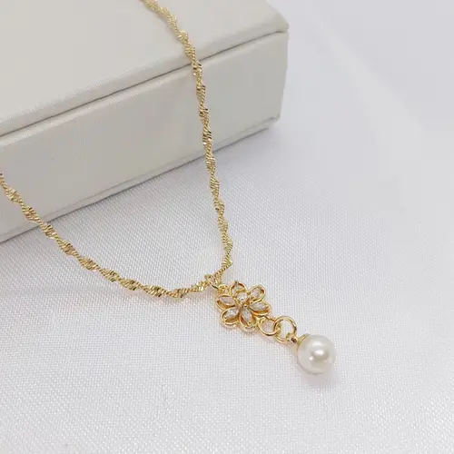 CHOKER FLOR BANHADO A OURO 18K