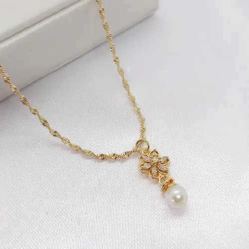 CHOKER FLOR BANHADO A OURO 18K