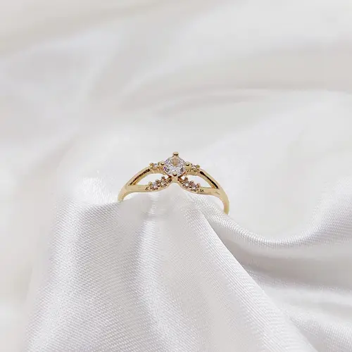 ANEL INF PRINCESS BANHADO A OURO 18K