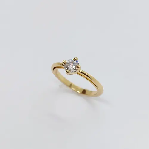 ANEL SOLITÁRIO REDONDO BANHADO A OURO 18K