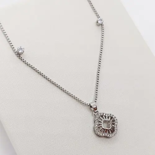 CONJUNTO TREVO BANHADO A A.I