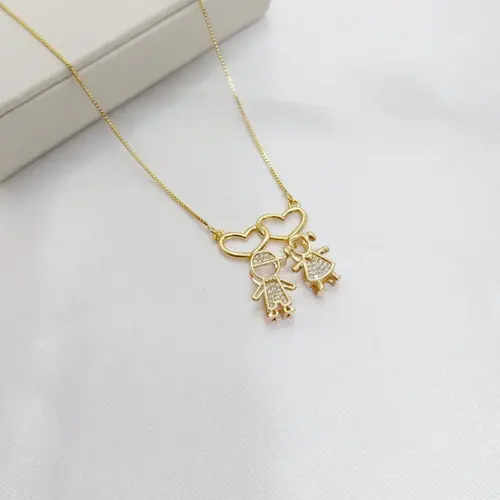 COLAR 2 FILHOS 3D BANHADO A OURO 18K