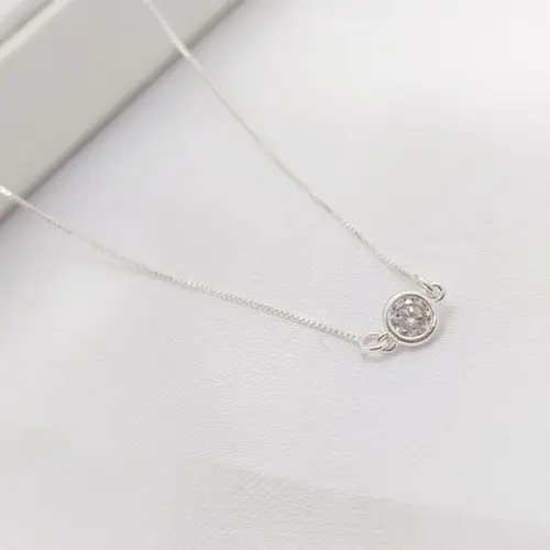 COLAR PLUS PONTO DE LUZ BANHADO A PRATA 925