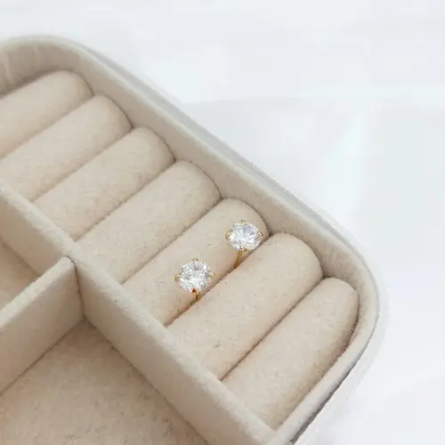 BRINCO PLUZ G BANHADO A OURO 18K