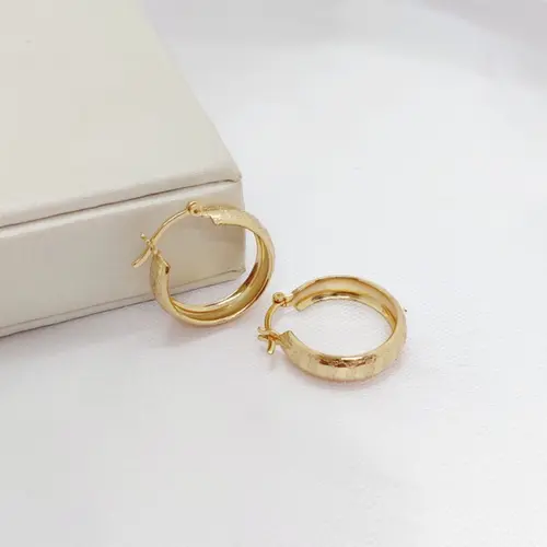ARGOLA ALICE BANHADA A OURO 18K