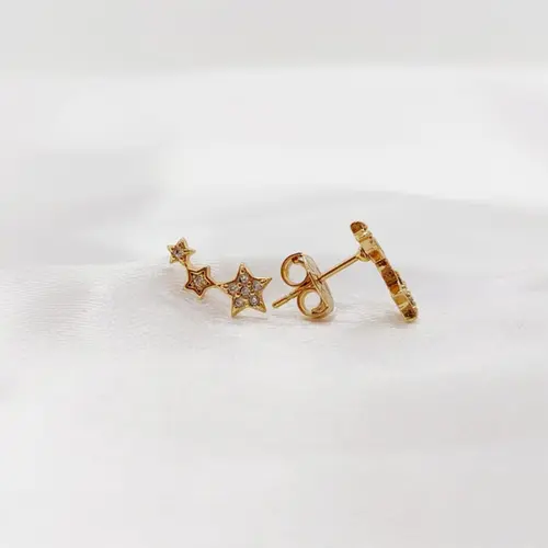 BRINCO ESTRELAS METEORO BANHADO A OURO 18K
