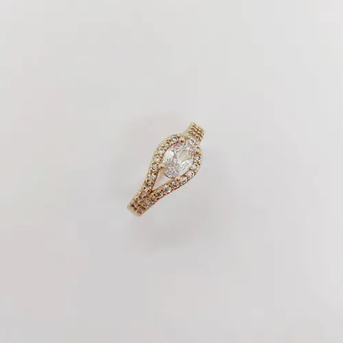 ANEL GOTA CRISTALINA BANAHDO A OURO 18K