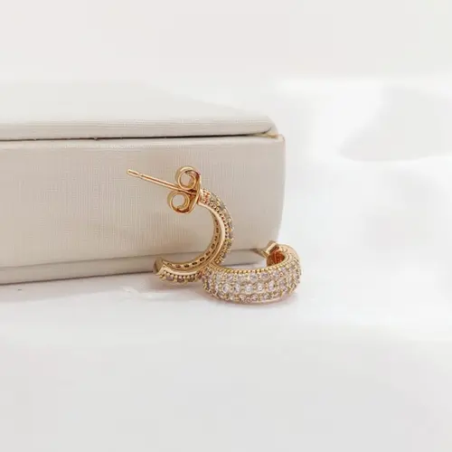 BRINCO ARCO BANHADO A OURO 18K