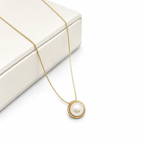 CHOKER PEROLA CALISTA BANHADA A OURO 18K