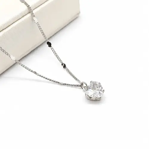 CHOKER CORAÇÃO BANHADA A OURO 18K.