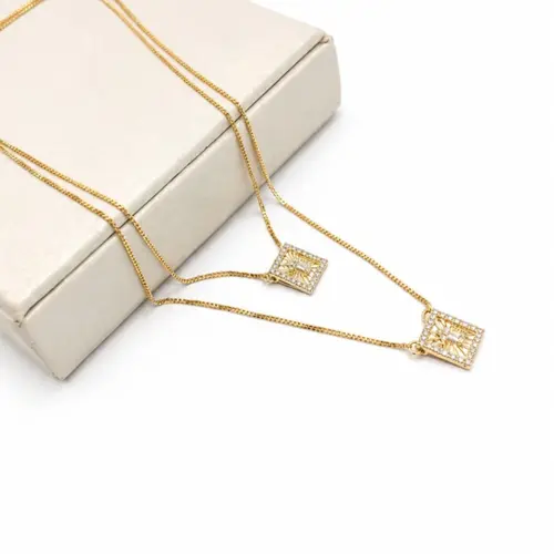 ESCAPULARIO CRAVEJADO BANHADO A OURO 18K
