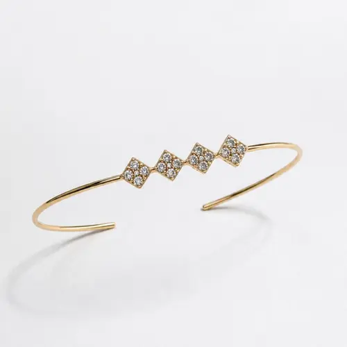 BRACELETE TREVO BANHADO A OURO 18K.